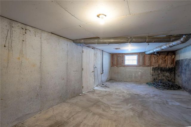 25807 E State Route 58 Street, Pleasant Hill, MO 64080