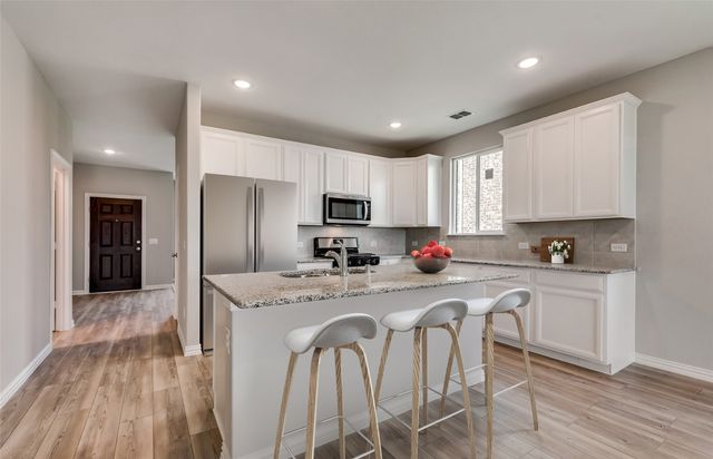 429 Avian Way, Godley, TX 76044