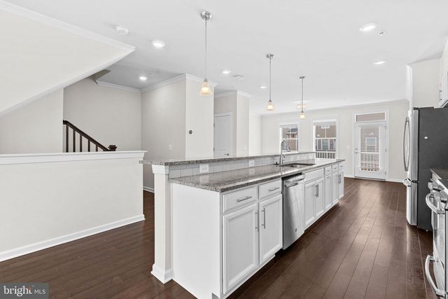 45137 KINCORA DR, Sterling, VA 20166