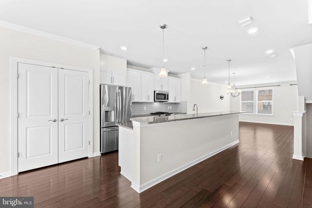 45137 KINCORA DR, Sterling, VA 20166