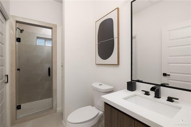 5704 Providence Avenue B, Mcallen, TX 78504