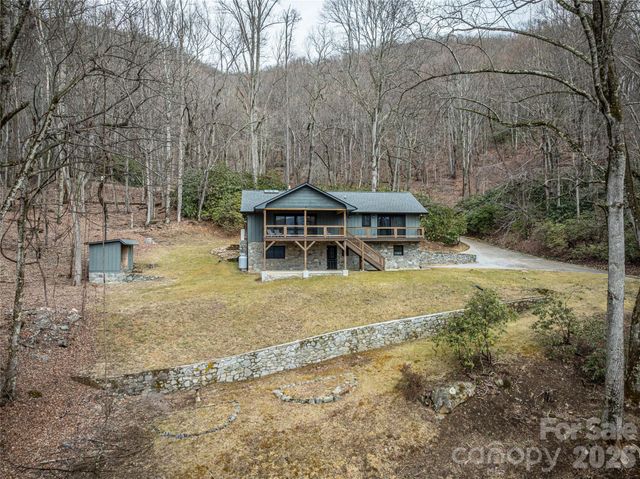 453 Friendly Acres Drive, Waynesville, NC 28786