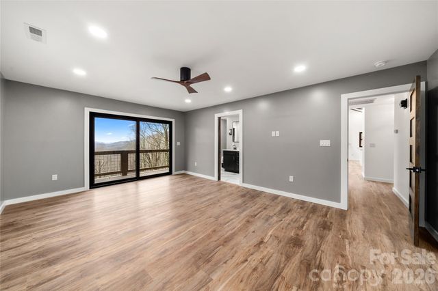 453 Friendly Acres Drive, Waynesville, NC 28786