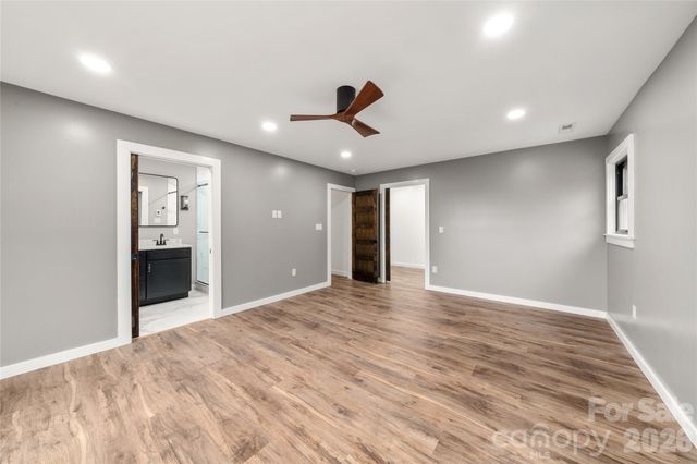 453 Friendly Acres Drive, Waynesville, NC 28786