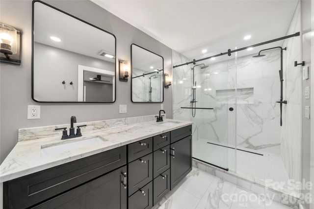 453 Friendly Acres Drive, Waynesville, NC 28786