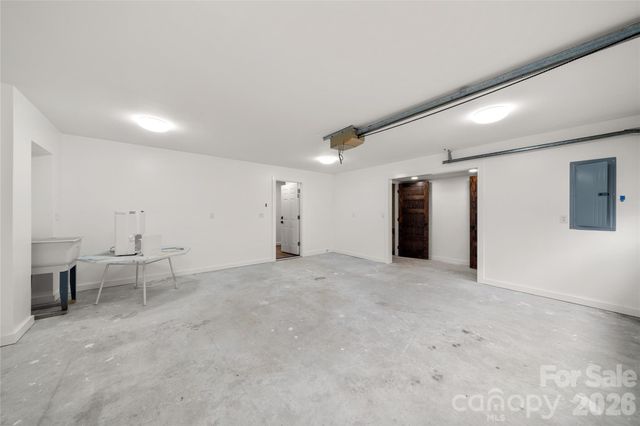 453 Friendly Acres Drive, Waynesville, NC 28786