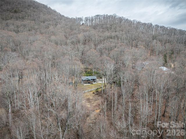 453 Friendly Acres Drive, Waynesville, NC 28786