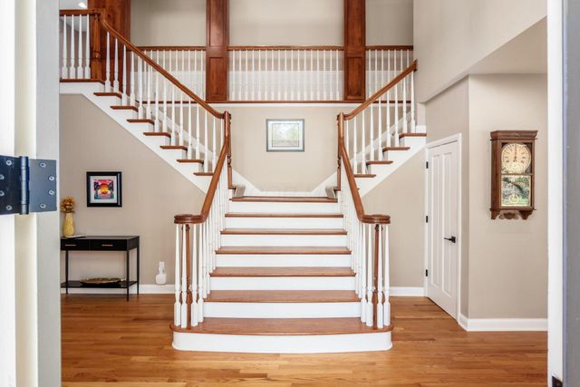 5137 Chaffinch Court, Dublin, OH 43017