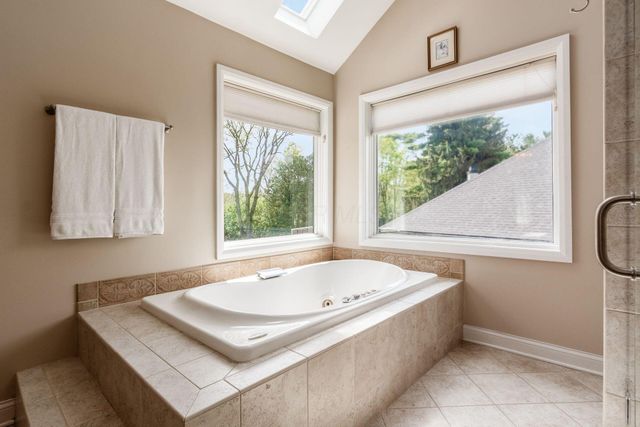 5137 Chaffinch Court, Dublin, OH 43017