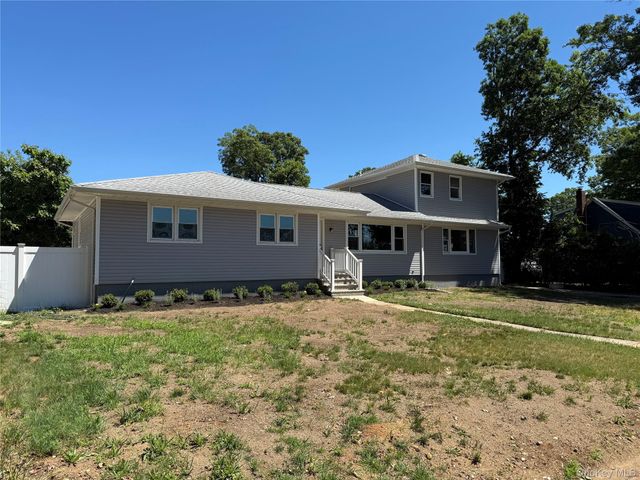 751 Centerwood Street, West Babylon, NY 11704