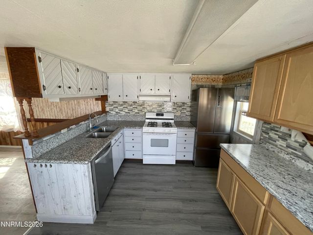 395 Nevada Avenue, Imlay, NV 89418