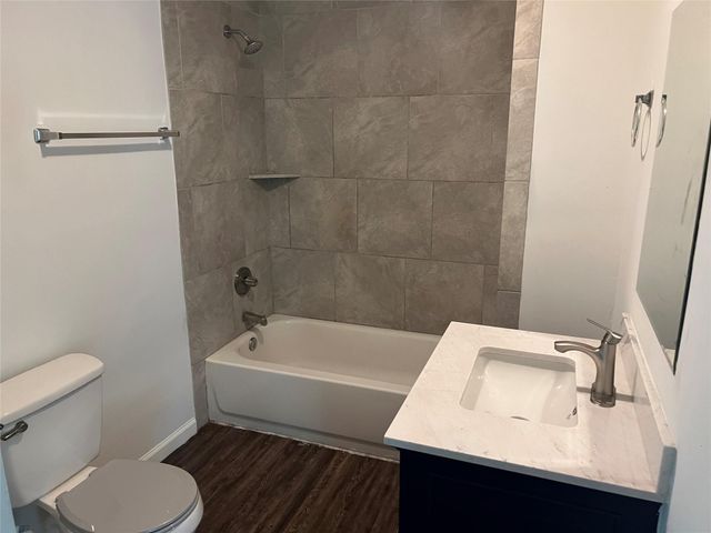 1037 Yupon Street, La Marque, TX 77568