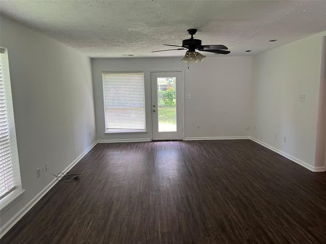 1037 Yupon Street, La Marque, TX 77568