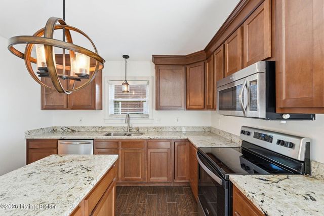 225 Brown Ave, Louisville, KY 40207