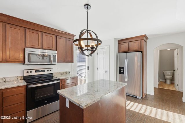 225 Brown Ave, Louisville, KY 40207