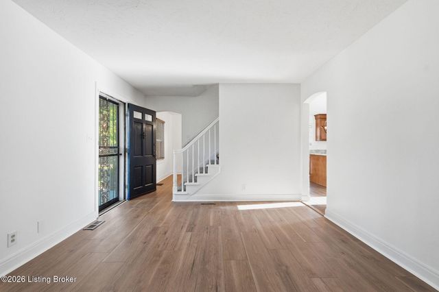 225 Brown Ave, Louisville, KY 40207