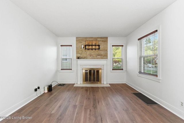 225 Brown Ave, Louisville, KY 40207