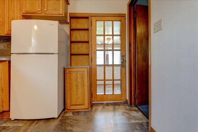 1053 Mitscher AVENUE, Hillsboro, WI 54634