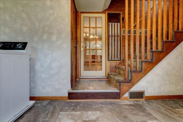 1053 Mitscher AVENUE, Hillsboro, WI 54634