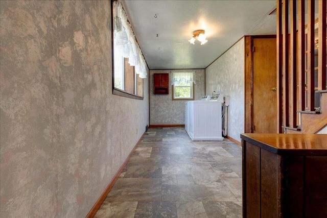 1053 Mitscher AVENUE, Hillsboro, WI 54634