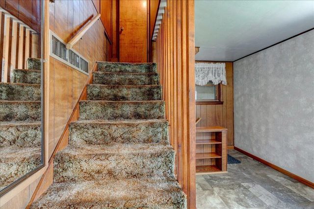 1053 Mitscher AVENUE, Hillsboro, WI 54634