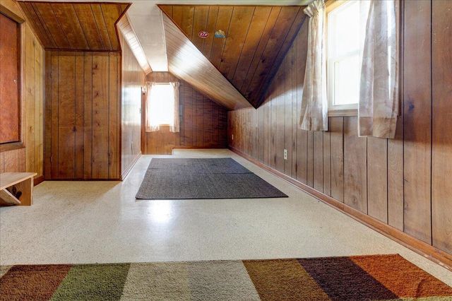1053 Mitscher AVENUE, Hillsboro, WI 54634