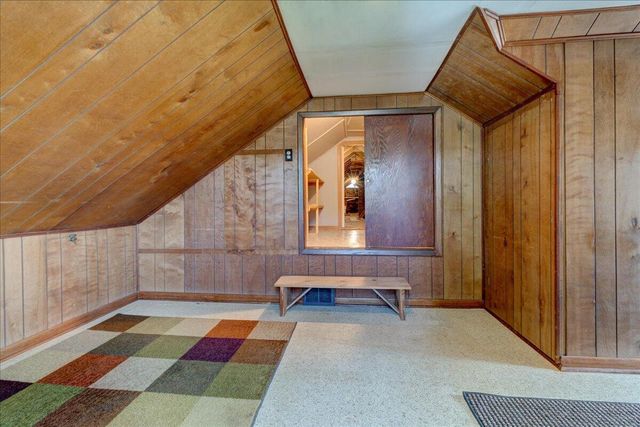 1053 Mitscher AVENUE, Hillsboro, WI 54634
