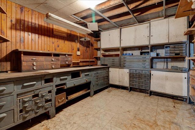1053 Mitscher AVENUE, Hillsboro, WI 54634
