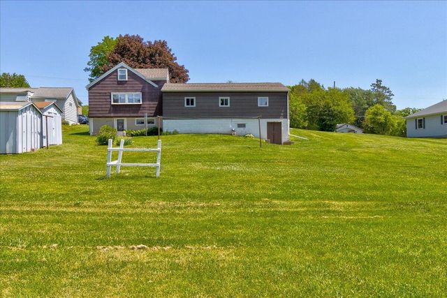 1053 Mitscher AVENUE, Hillsboro, WI 54634