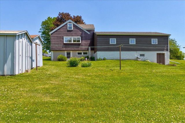 1053 Mitscher AVENUE, Hillsboro, WI 54634