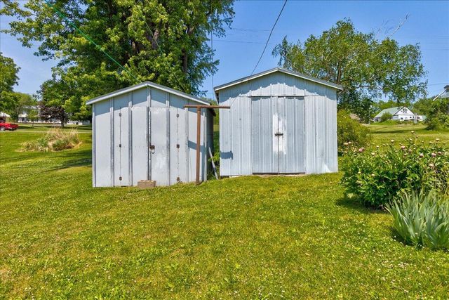 1053 Mitscher AVENUE, Hillsboro, WI 54634