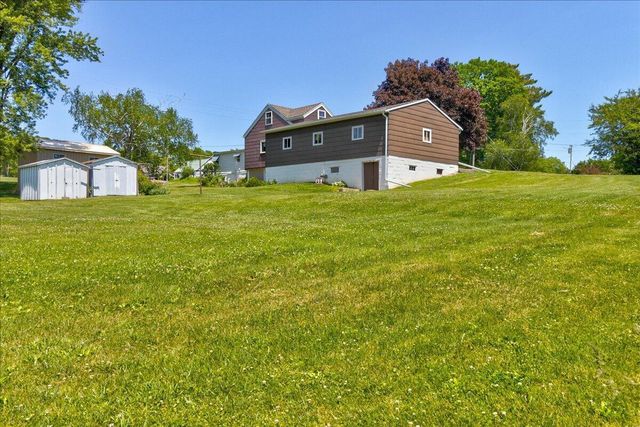 1053 Mitscher AVENUE, Hillsboro, WI 54634