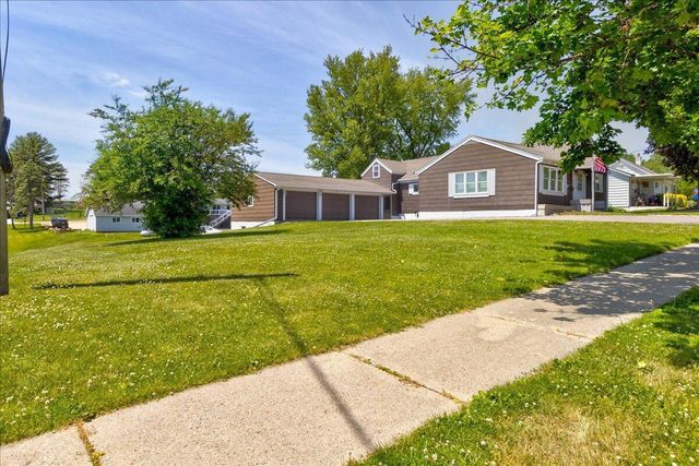 1053 Mitscher AVENUE, Hillsboro, WI 54634