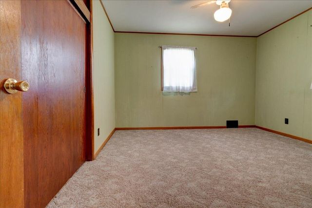 1053 Mitscher AVENUE, Hillsboro, WI 54634