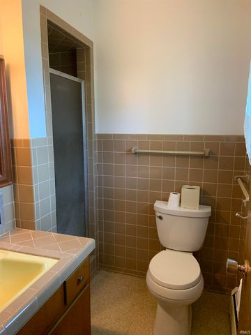 719 Moeller Road, New Haven, IN 46774