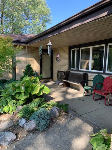 719 Moeller Road, New Haven, IN 46774