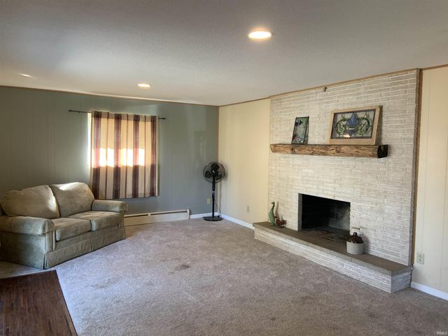 719 Moeller Road, New Haven, IN 46774