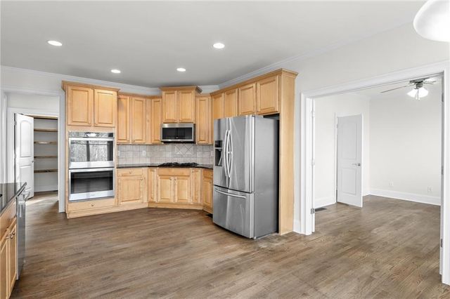 8805 Saddle Trail, Ball Ground, GA 30107