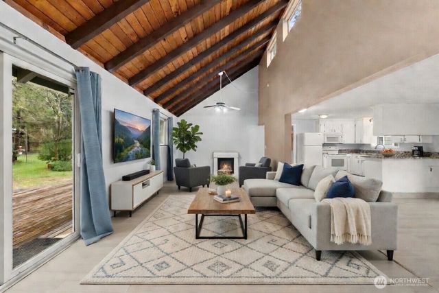 9918 168th Avenue SW, Rochester, WA 98579