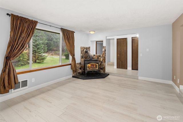 9918 168th Avenue SW, Rochester, WA 98579