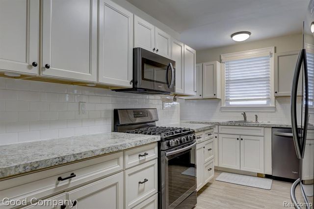 1512 Dover Street, Ferndale, MI 48220