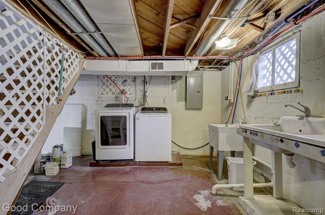 1512 Dover Street, Ferndale, MI 48220