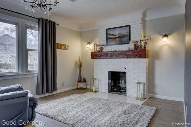 1512 Dover Street, Ferndale, MI 48220