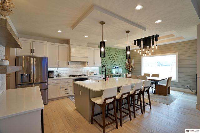 11602 South 116th Street, Papillion, NE 68046