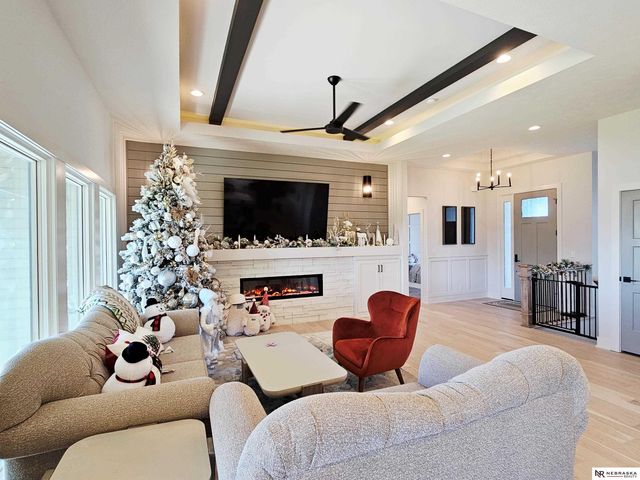 11602 South 116th Street, Papillion, NE 68046