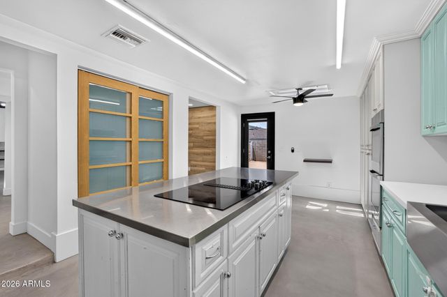 3059 E INVERNESS Avenue, Mesa, AZ 85204