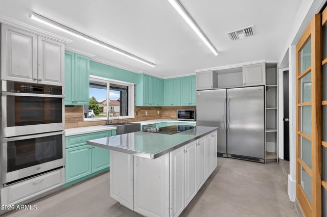 3059 E INVERNESS Avenue, Mesa, AZ 85204