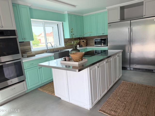 3059 E INVERNESS Avenue, Mesa, AZ 85204