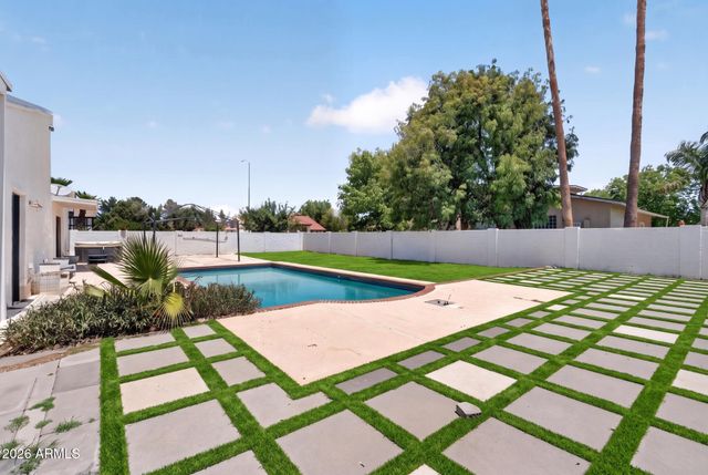 3059 E INVERNESS Avenue, Mesa, AZ 85204