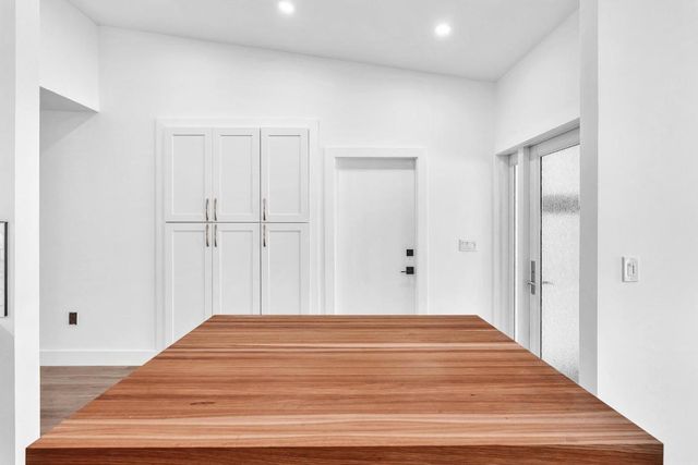 6708 Canary Palm Circle, Boca Raton, FL 33433